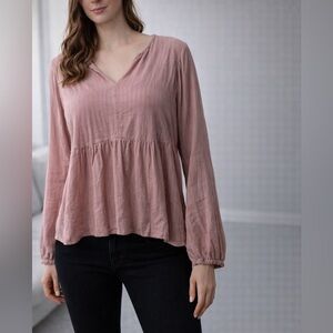 061. Velvet by Graham & Spencer Mauve V-Neck Blouse